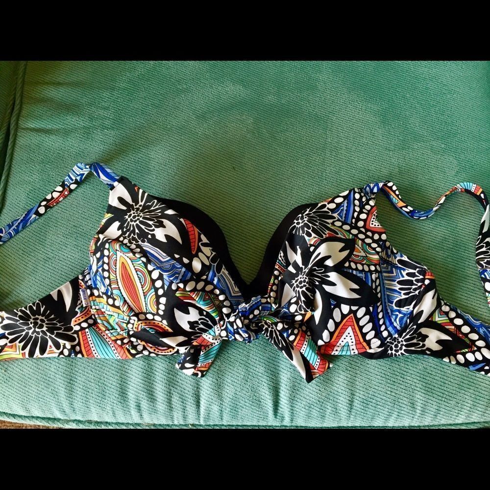 Beautiful bikini push up top by Captiva size small